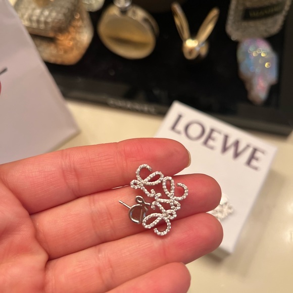 Loewe( SOLD ) - Picture 5 of 9